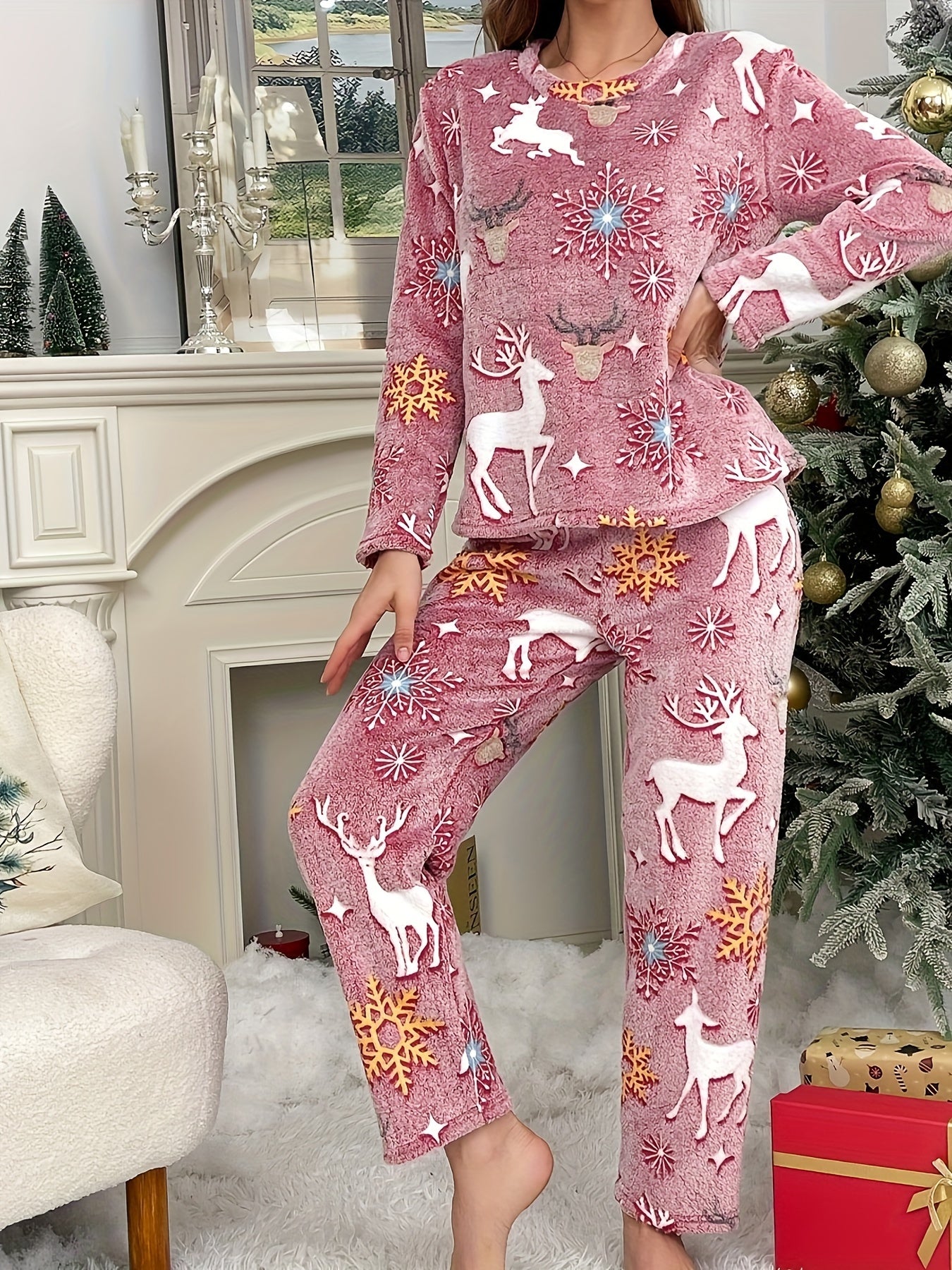 Women's Christmas Luminous Reindeer & Snowflake Print Fleece Thick Pajama Set, Long Sleeve Round Neck Top & Pants, Comfortable Relaxed Fit For Fall & Winter MyFave Boutique