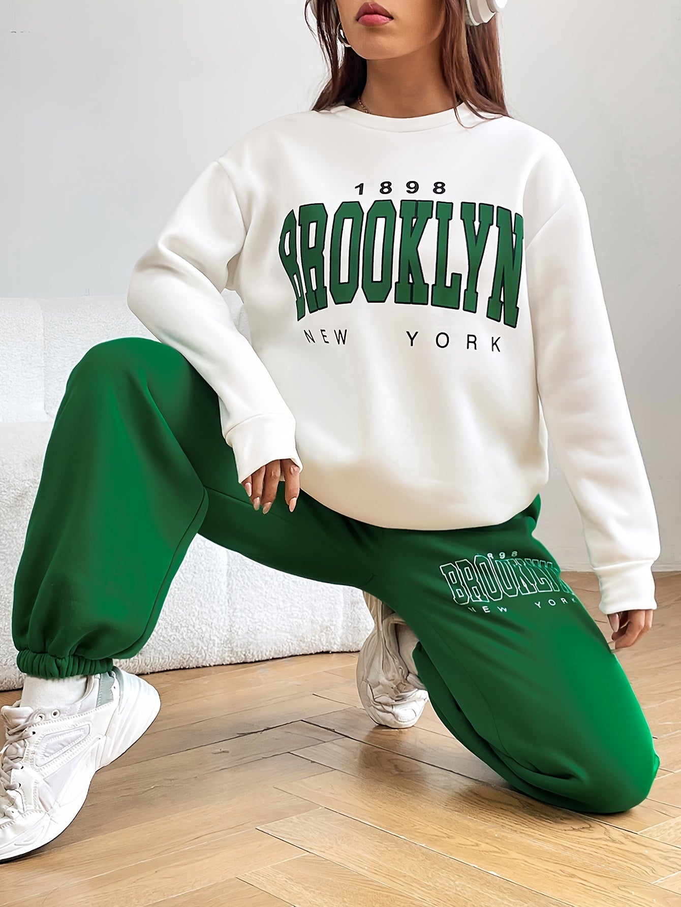 Two-piece Women's Letter Print Workout Set - Long Sleeve Sweatshirt and Jogger Pants for Comfortable and Stylish Exercise MyFave Boutique