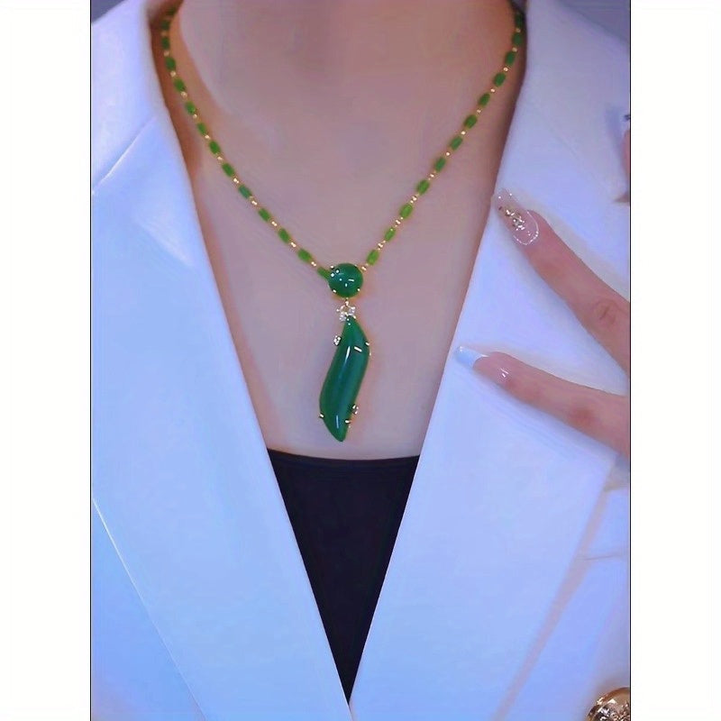 Green Color Faux Crystal Pendant Necklace Adjustable Alloy Neck Chain Jewelry Decoration Simple Style MyFave Boutique