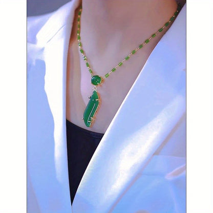 Green Color Faux Crystal Pendant Necklace Adjustable Alloy Neck Chain Jewelry Decoration Simple Style MyFave Boutique