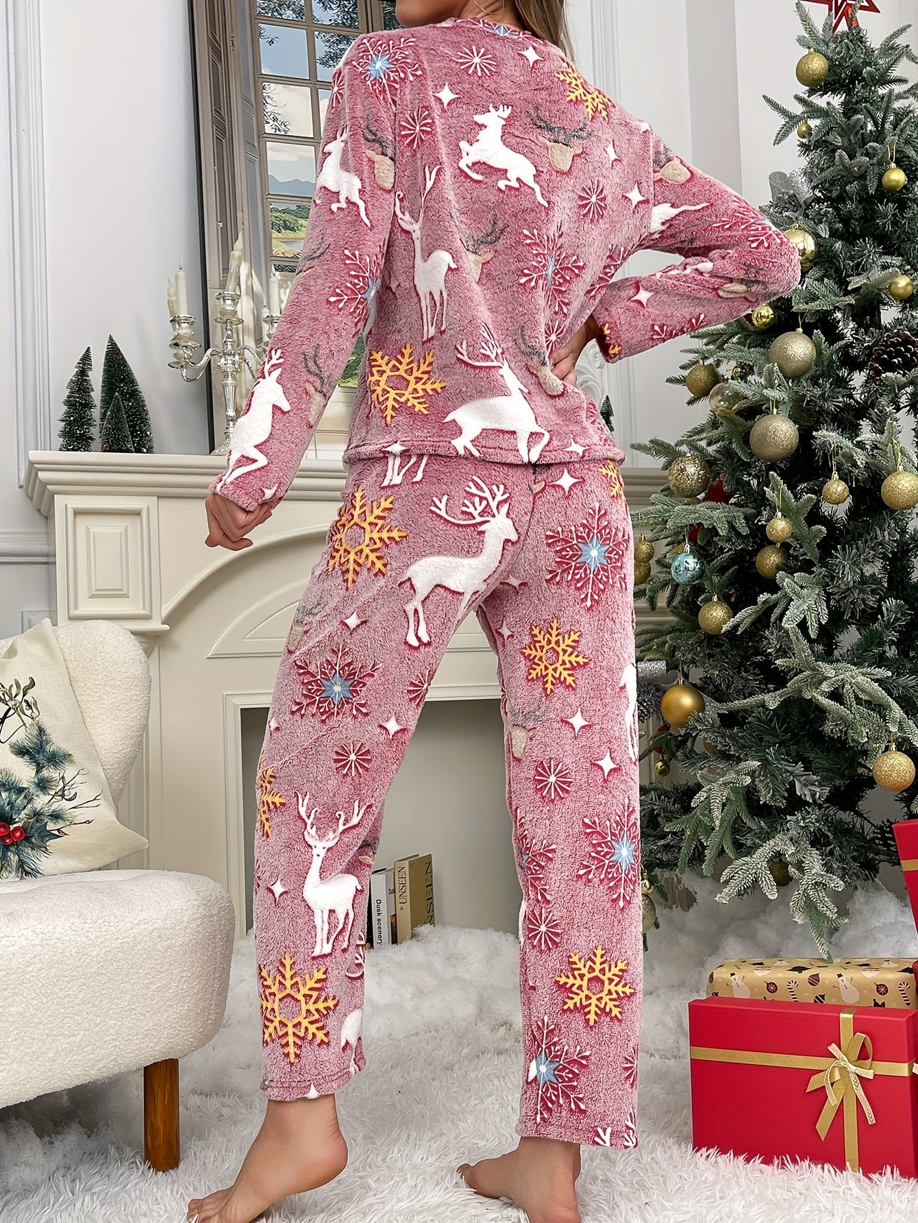 Women's Christmas Luminous Reindeer & Snowflake Print Fleece Thick Pajama Set, Long Sleeve Round Neck Top & Pants, Comfortable Relaxed Fit For Fall & Winter MyFave Boutique