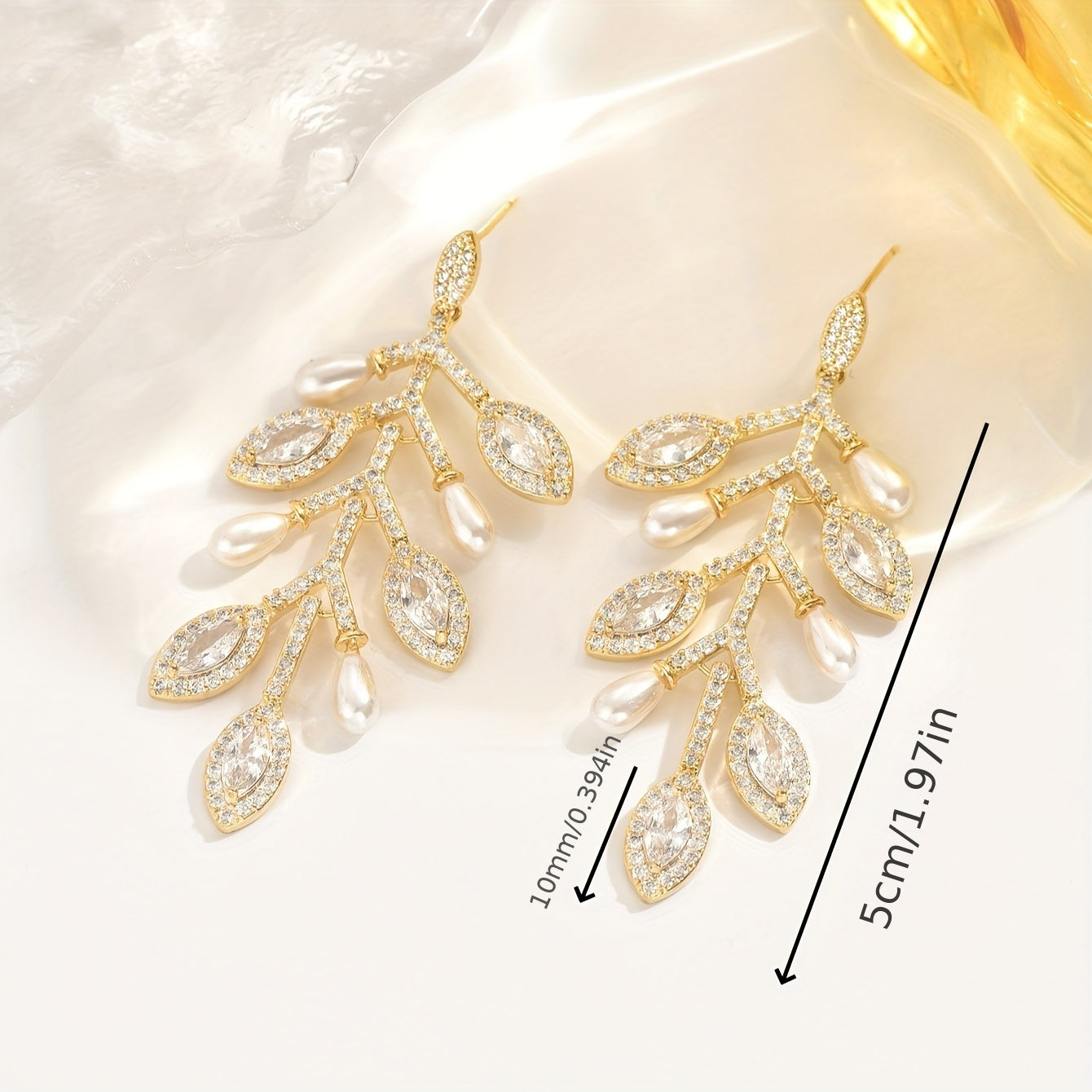 A Pair Of Gold-plated Jewelry, Leaves, Pearls, Tassels, Creative Design Earrings, Elegant, Stylish, Simple And Versatile, Which Is An Excellent Choice For Girls And Ladies To Wear At Daily Gift-giving Parties MyFave Boutique