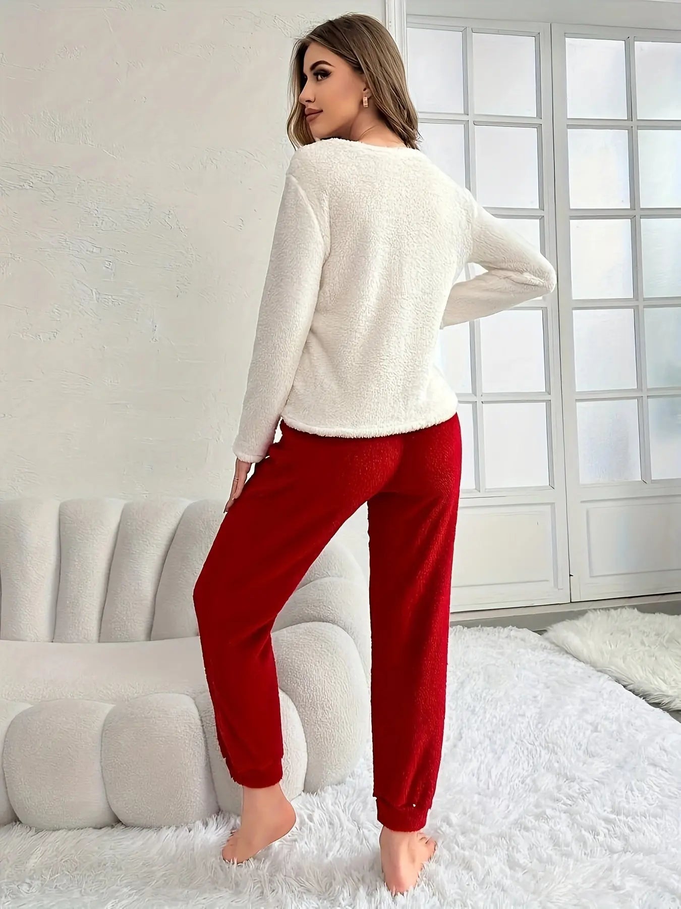 Women's Heart & Letter Embroidery Fleece Thick Casual Pajama Set, Long Sleeve Round Neck Top & Jogger Pants, Comfortable Relaxed Fit For Fall & Winter MyFave Boutique