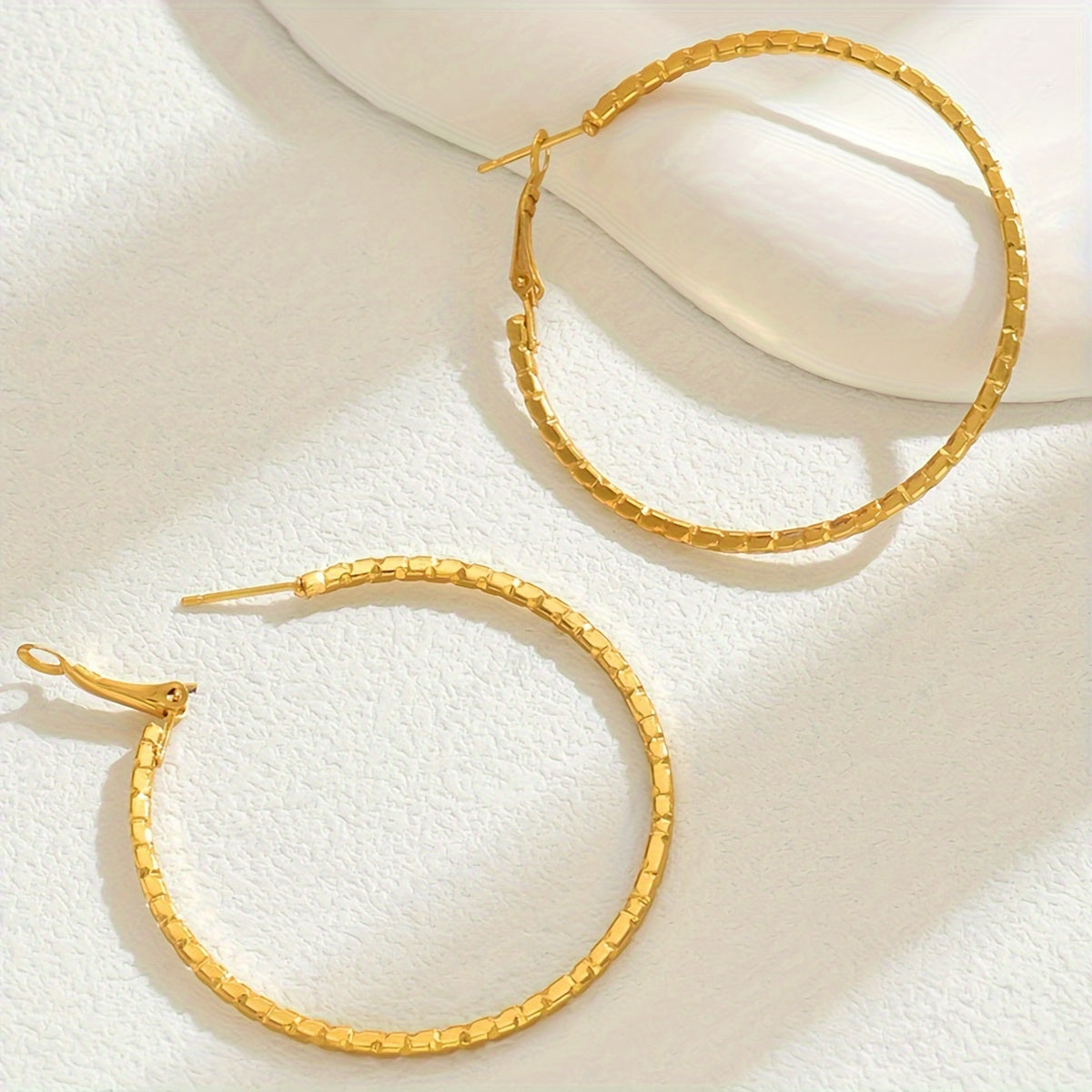 Elegant Vintage Style Hoop Earrings - 18K Golden Plated Textured Iron Fashion - Gift-Ready No Mosaic Hypoallergenic Earrings for Women, Versatile Wear for All Seasons MyFave Boutique