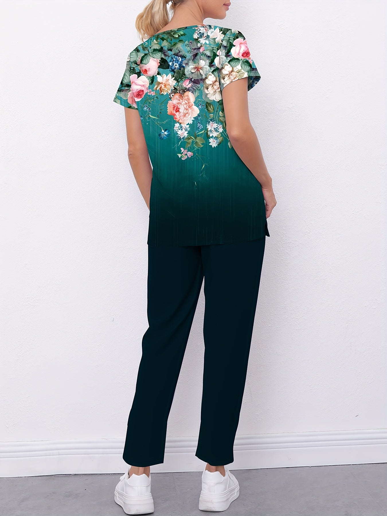 Casual Breathable Floral Print Nurse Uniform Set, Pockets Patched V Neck T-shirt & Straight Leg Pants, Women's Clothing MyFave Boutique