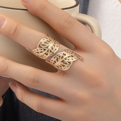 Elegant Vintage-Inspired Gold-Plated Hollow Floral Ring - Rotatable, Perfect For Casual Attire & Parties MyFave Boutique